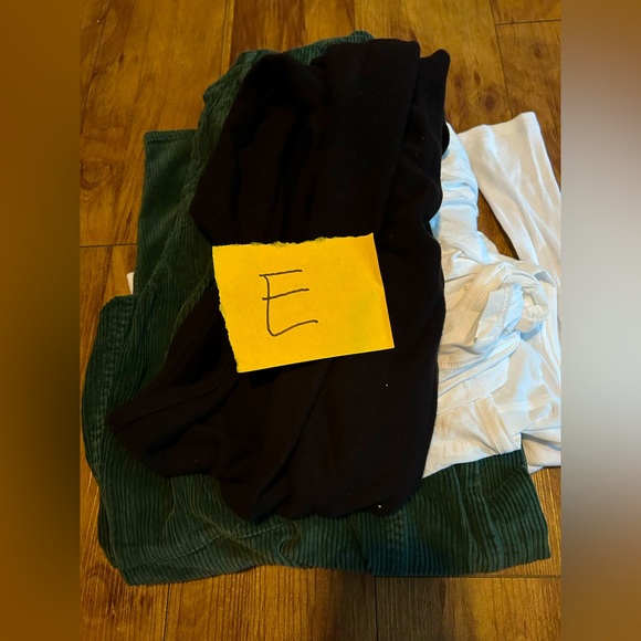 Everlane Accessories - Bundle E new items (350$)